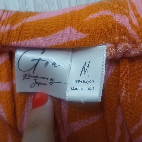 Japna Goa Orange and Pink Beachwear - Picture 3 of 5
